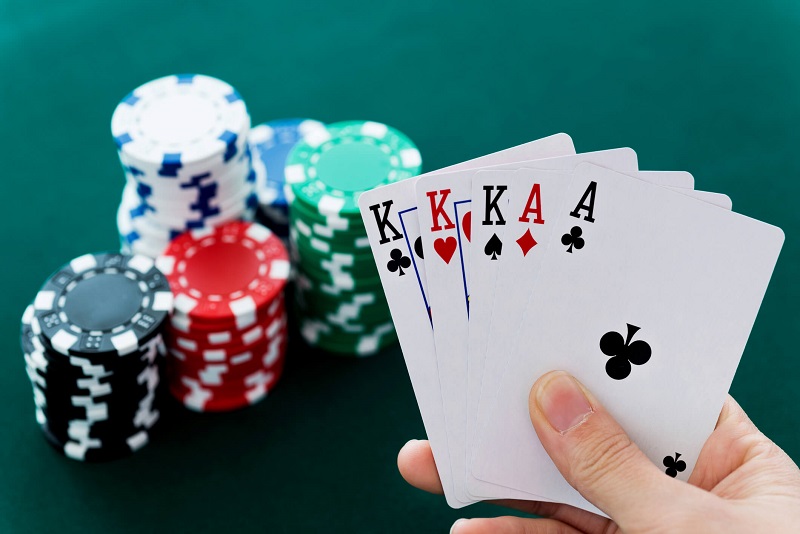 Xếp hạng độ lớn của các nước bài trong poker